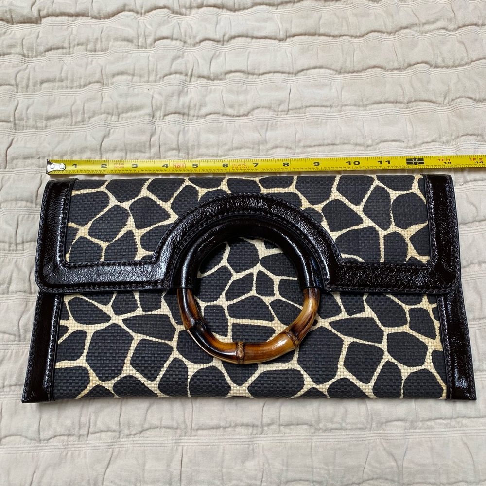 Banana Republic giraffe print clutch - Picture 5 of 6
